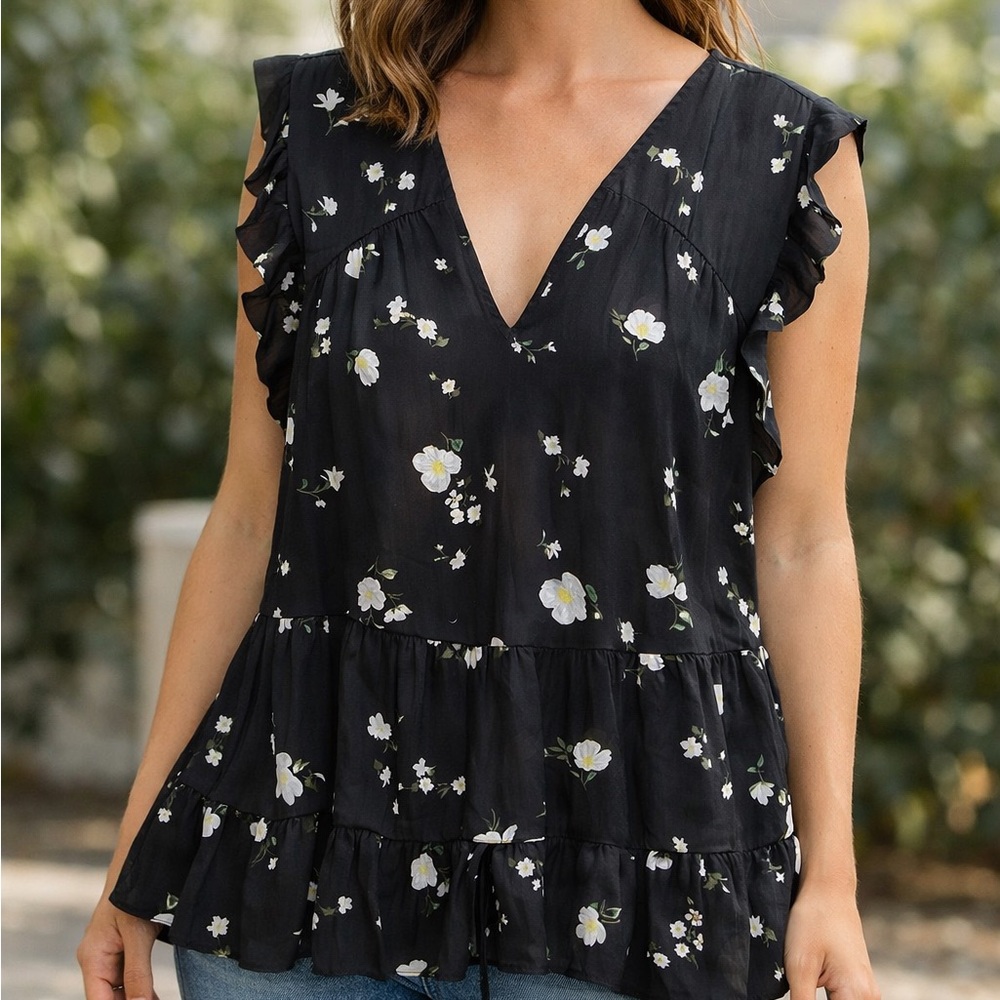 Banana Republic Black Floral V-Neck Ruffle Sleeve Top XL